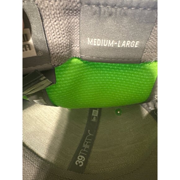 New Era Seahawks 39Thirty Stretch-Fit Cap Medium-Large Neon Green Gold NFL Logo - Picture 6 of 7